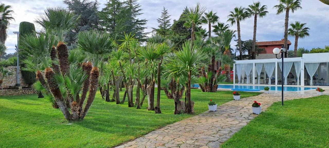 B&B Villa Adriana Andria Extérieur photo